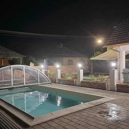 Feriehus Maximilian Balatonkeresztúr