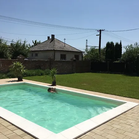 Maximilian Balatonkeresztúr