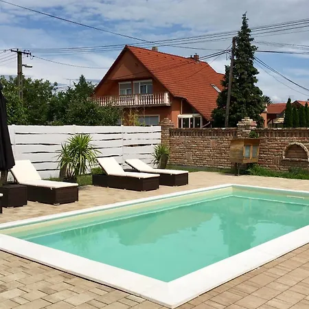 Maximilian Balatonkeresztúr